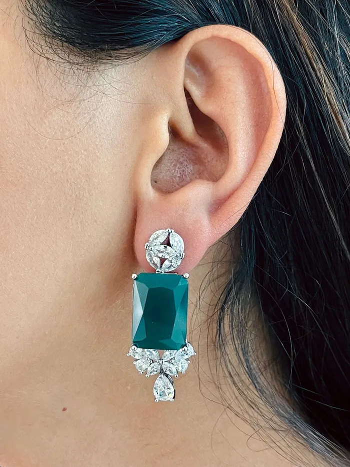 PRERTO ECOMMERCE PRIVATE LIMITED Earrings Dimonte Emerald Stones Set Necklace Earrings